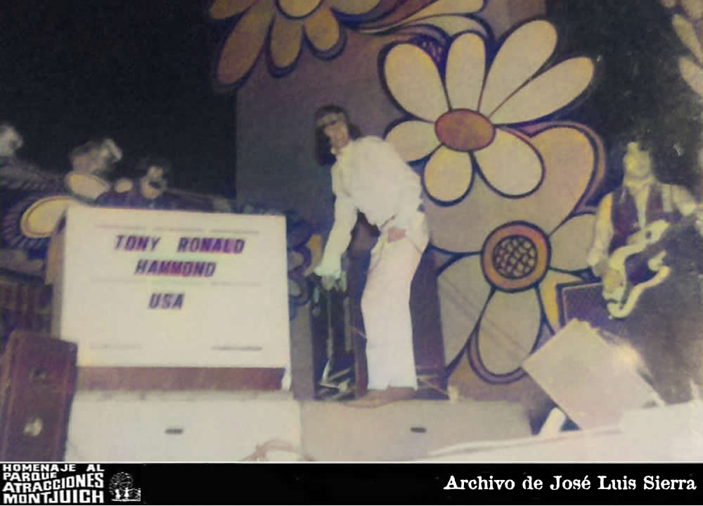 Tony Ronald en el parque de Atracciones de Montjuic